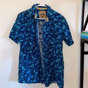 blue hawaiian shirt